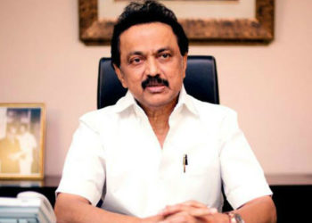 நேரமில்லை.. அந்த ஸ்டைலை பின்பற்ற முடியாது.. திமுகவின் அரசியல் திட்டத்தில் ‘லாக் டவுன்’ ஆடிய ஆட்டம்! | Prashant Kishor could not start his work dor DMK even now, due to lockdown