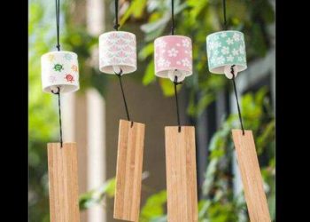 घर में लगाते हैं विंड चाइम तो इसके नीचे न बैठें, जानें और भी बातें