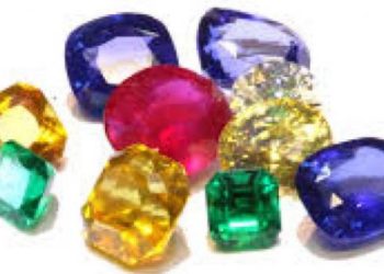 सेहत के लिए हानिकारक है चमकहीन पुखराज, धारण करने से हो सकता है बड़ा नुकसान